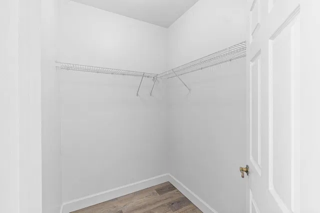 Unit 809 photo 18