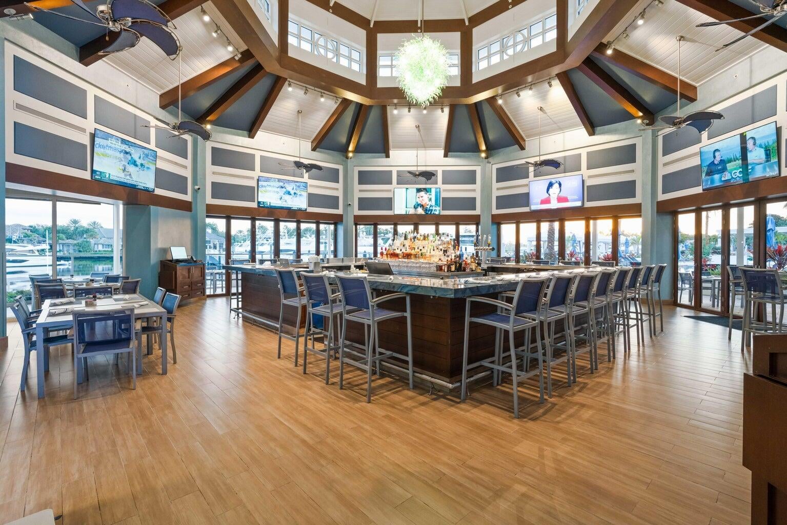 Admirals Cove Residence photo 12