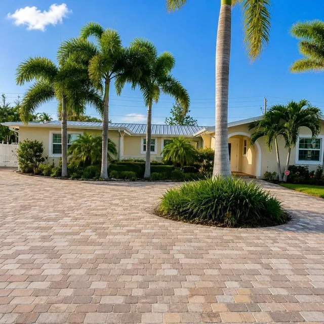 Residence photo 2
