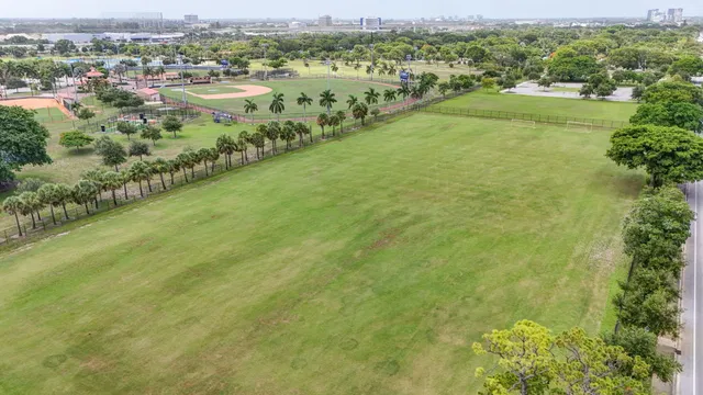 West Palm Beach Residence photo 9