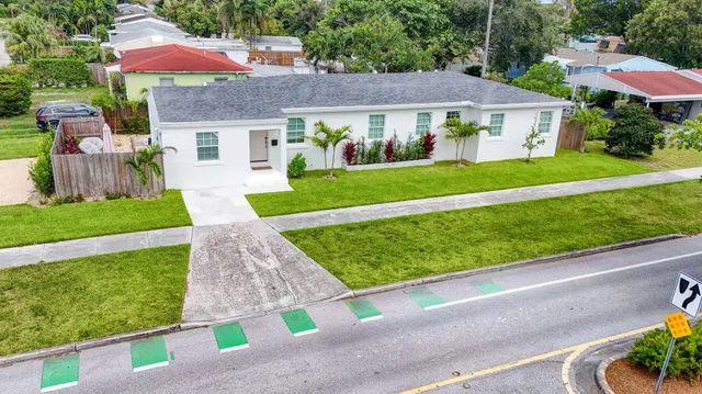 West Palm Beach Residence photo 23