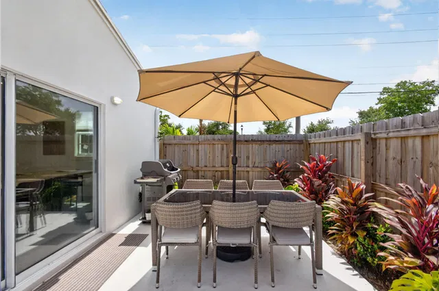 West Palm Beach Residence photo 28