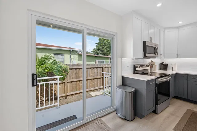 West Palm Beach Residence photo 64