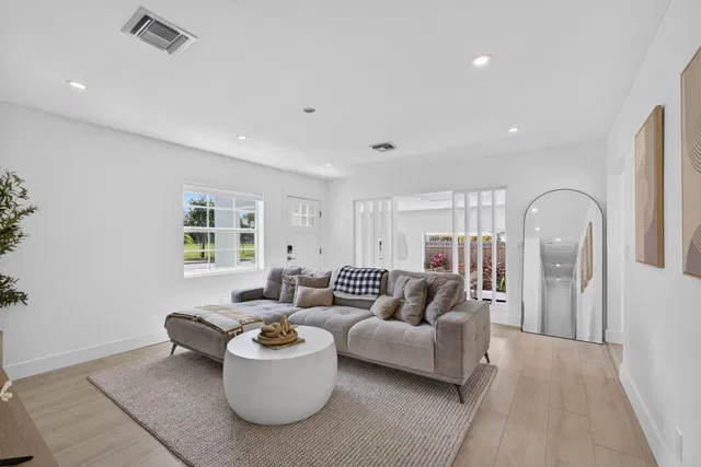 West Palm Beach Residence photo 71