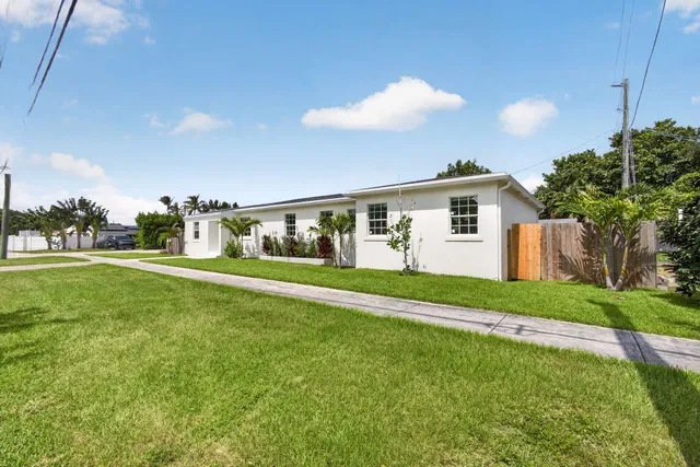 West Palm Beach Residence photo 82