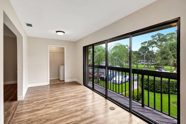 PGA National Palm Beach Gardens Unit 201 photo 8