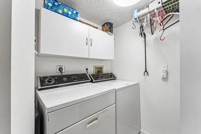 Unit 2 photo 18