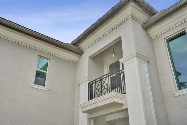 Residence photo 9