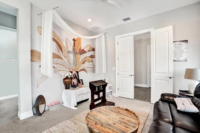 Residence photo 48
