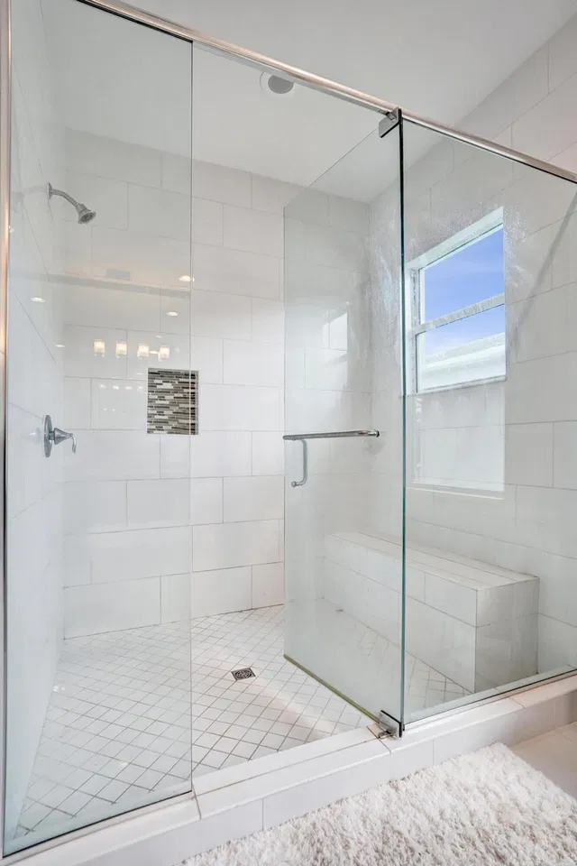 Residence photo 61