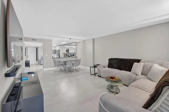 Unit 213 photo 12