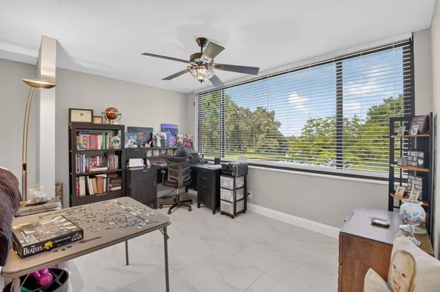 Unit 213 photo 13