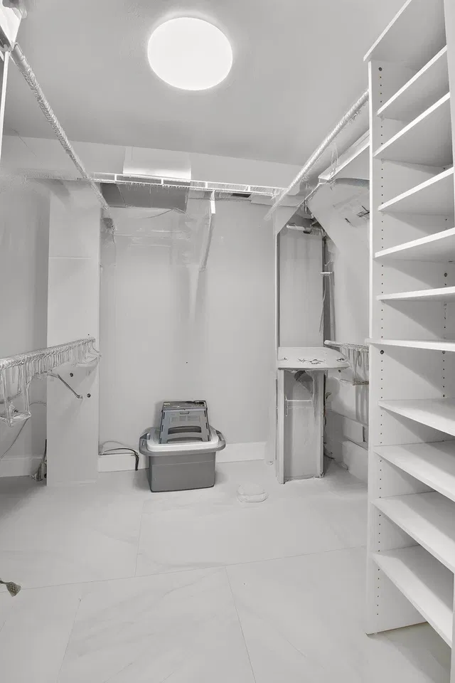 Unit 213 photo 21