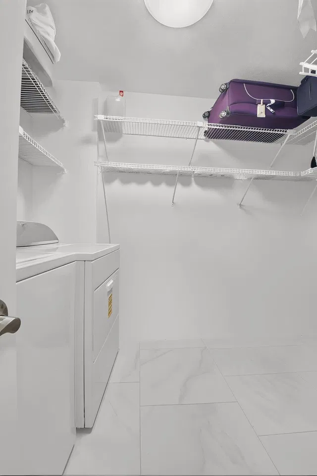 Unit 213 photo 27
