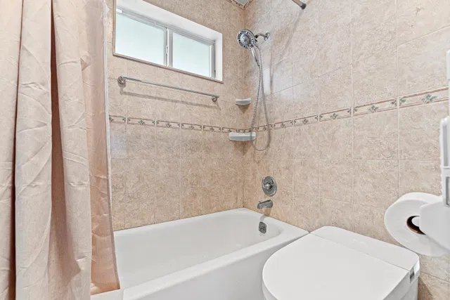 Unit 403 photo 29