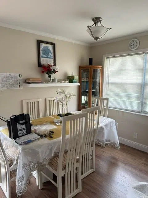 Unit 230 photo 5