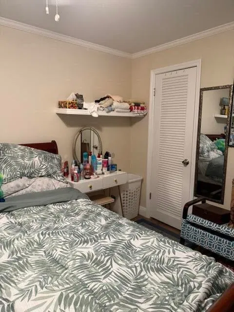 Unit 230 photo 11
