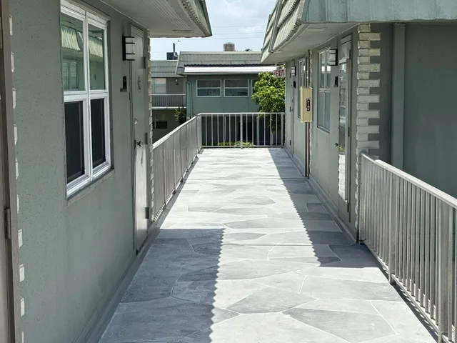 Residence photo 2