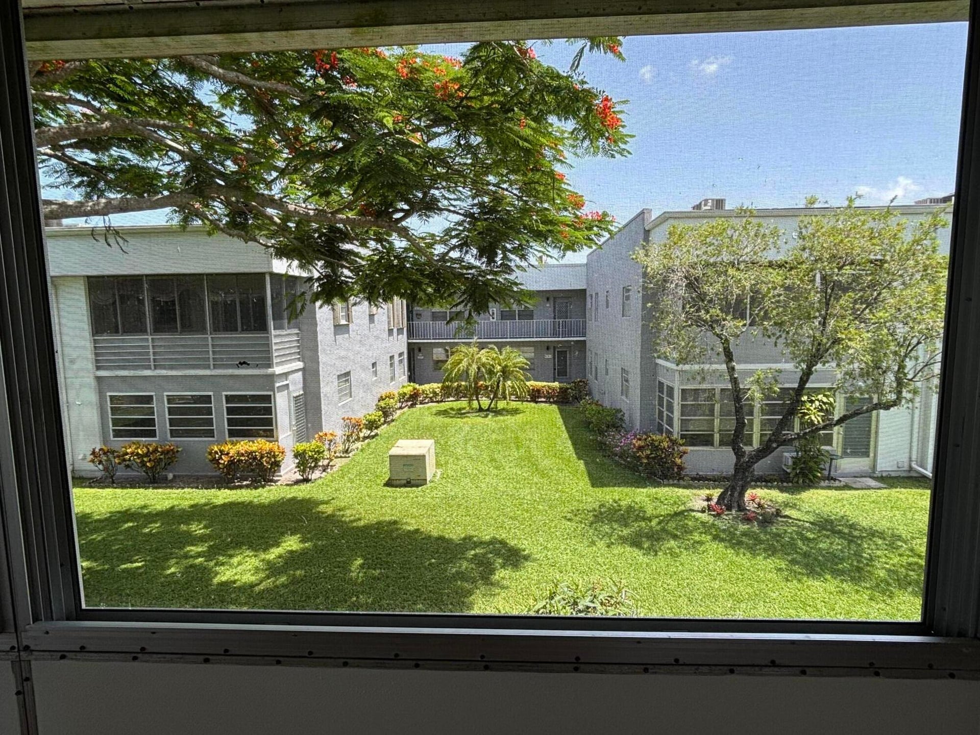 Residence photo 23