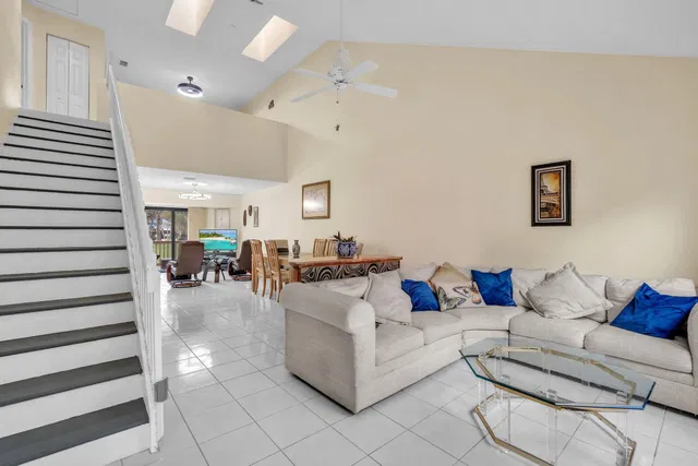 Residence photo 7