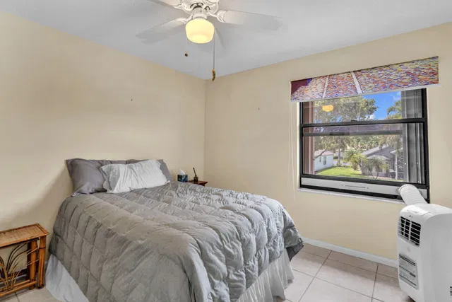 Residence photo 26