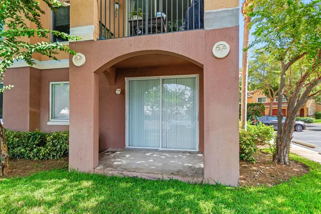 Unit 102 photo 25