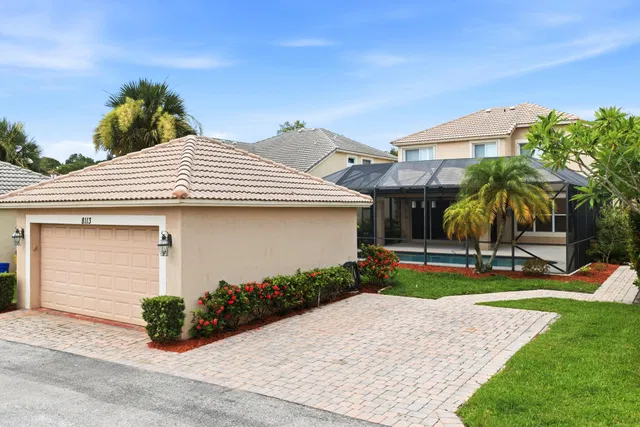 Residence photo 3
