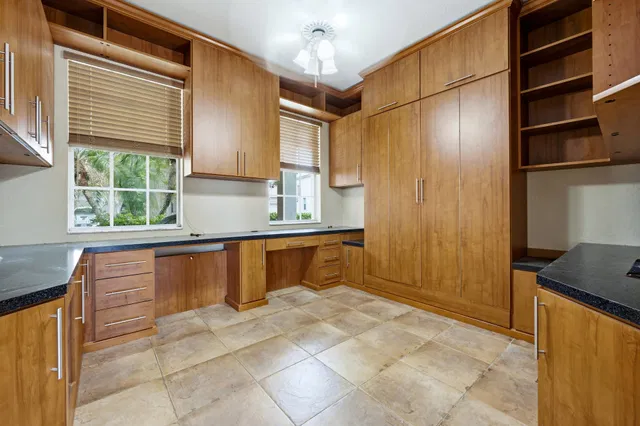 Residence photo 6