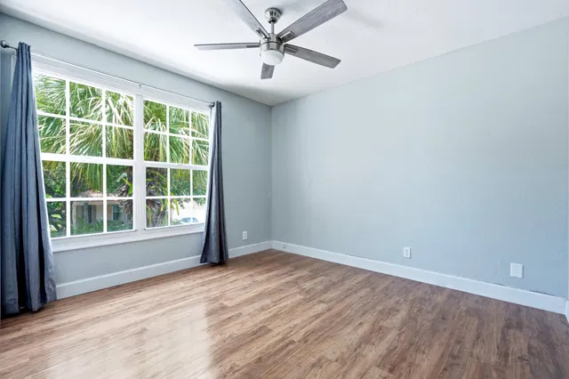 Residence photo 25