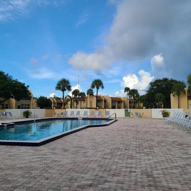 Unit 1080 photo 11