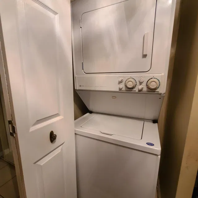 Unit 1080 photo 39