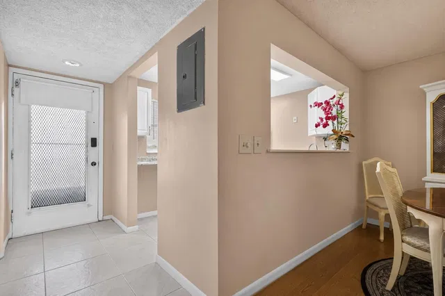  Unit 408 photo 9