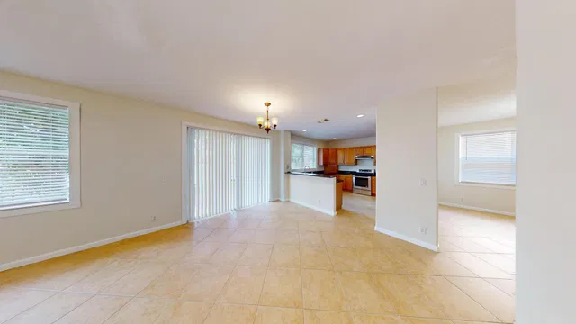Residence photo 9