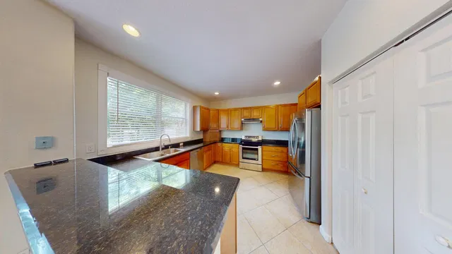 Residence photo 10
