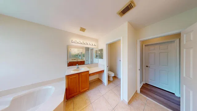 Residence photo 23