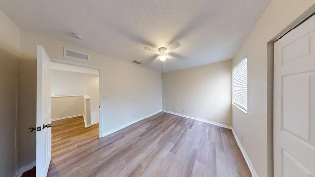 Residence photo 25