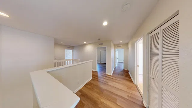 Residence photo 30