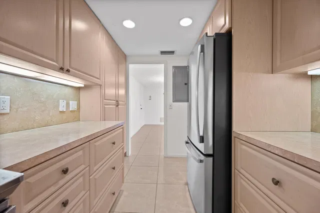 South Palm Beach Unit 416 photo 5
