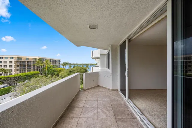 South Palm Beach Unit 416 photo 14