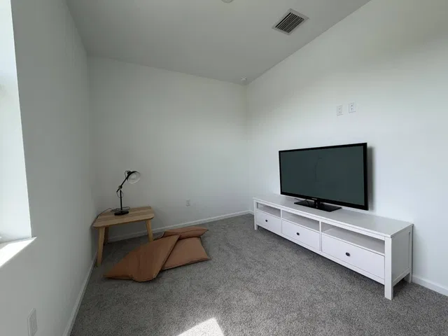 Residence photo 20