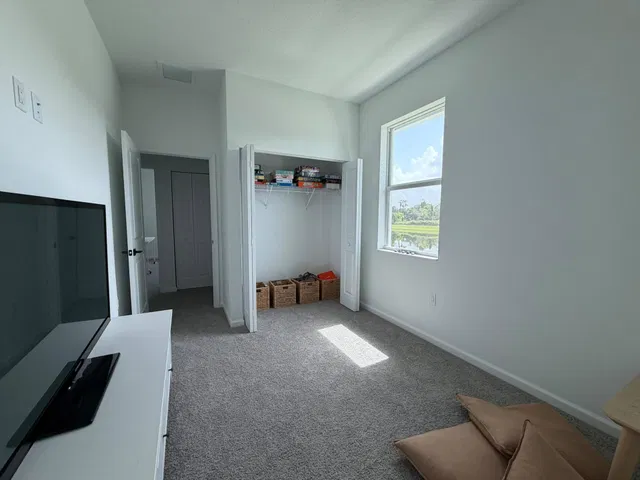 Residence photo 39