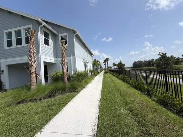 Residence photo 42