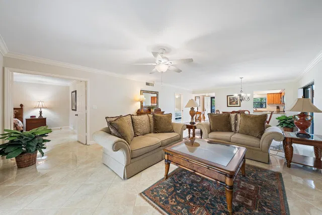  Residence photo 10