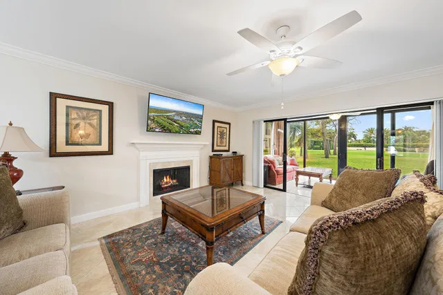 Residence photo 11