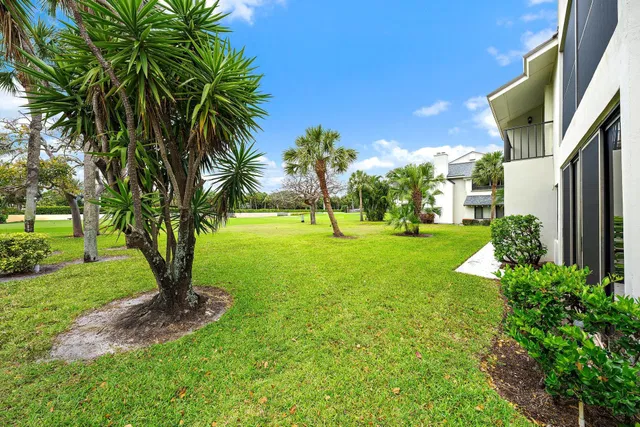  Residence photo 24