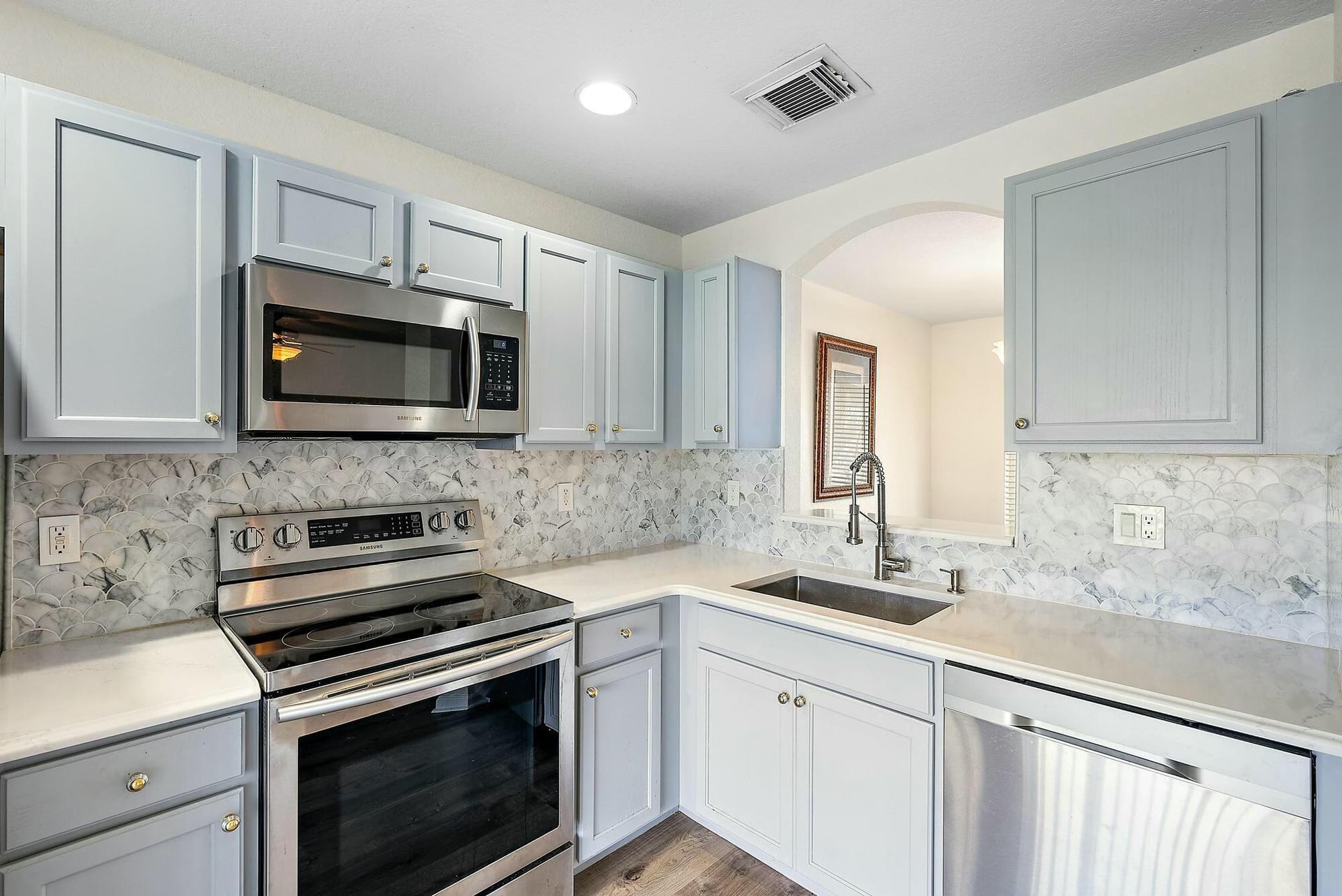  Residence photo 6