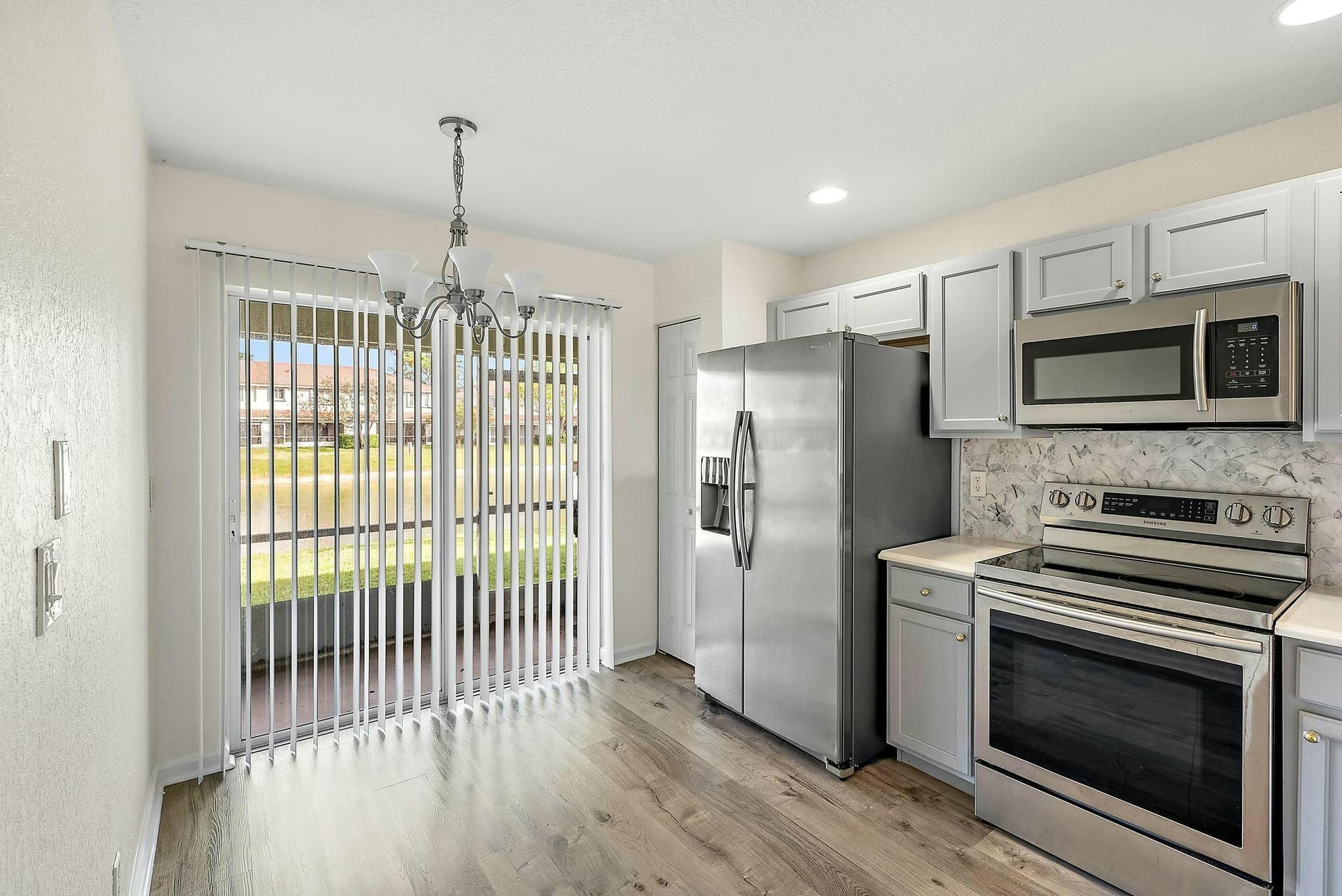  Residence photo 7
