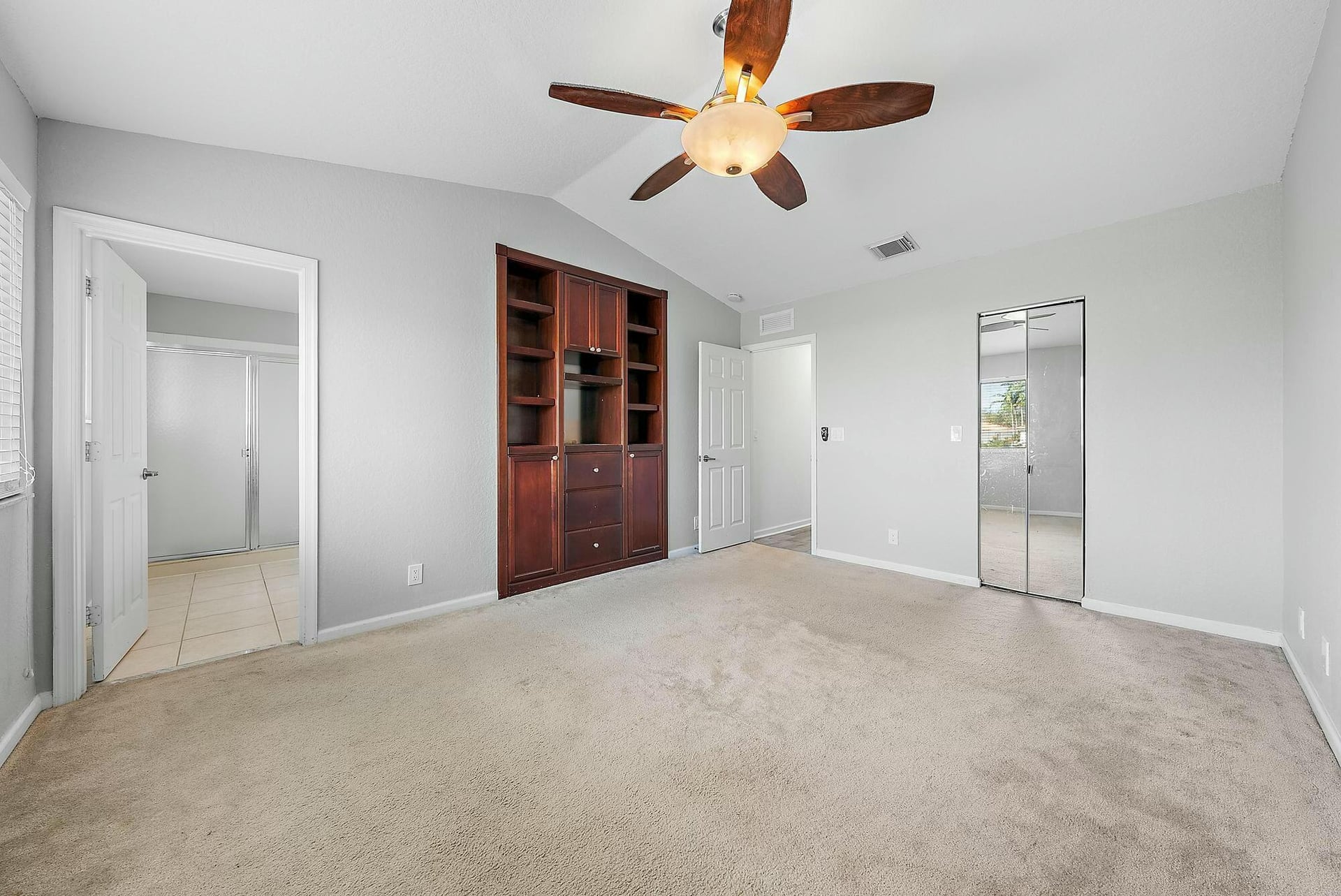 Residence photo 15