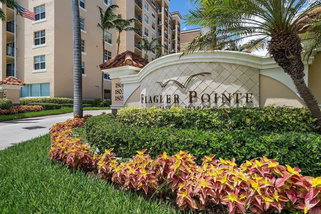 Downtown West Palm Beach Unit 303 photo 2