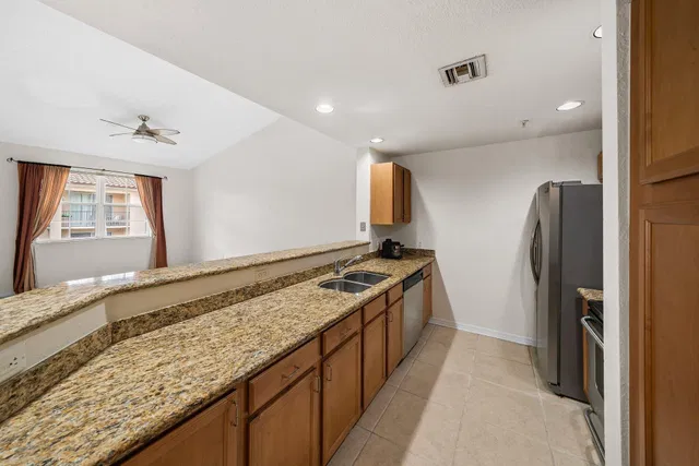 Downtown West Palm Beach Unit 303 photo 5